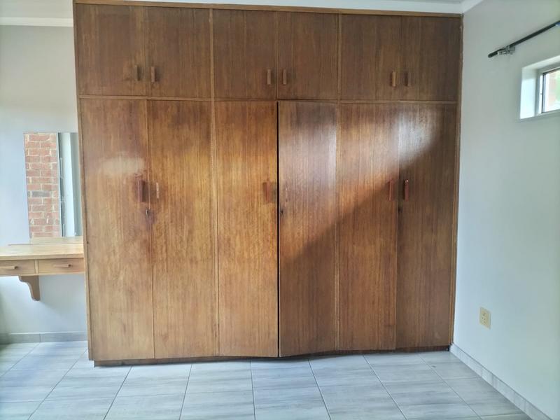 5 Bedroom Property for Sale in Willows Free State